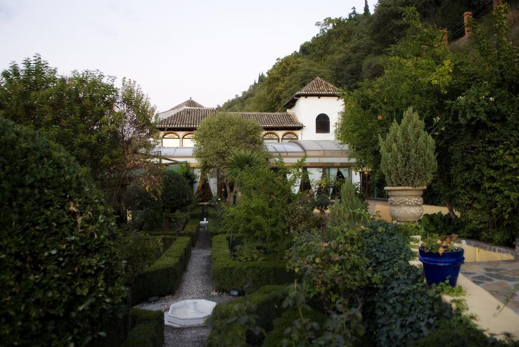 Carmen De Los Chapiteles Hotel - Granada — Photos 1
